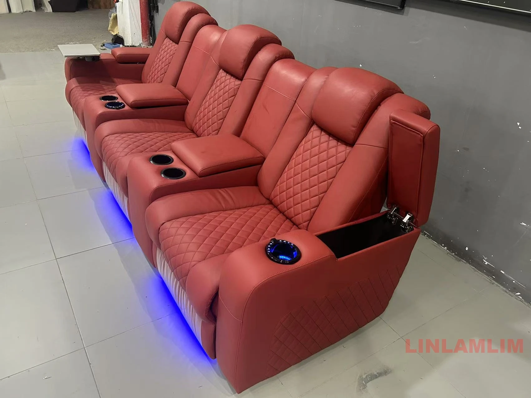 Luxuriöses 3-Sitzer-Liegesofa  – Home Cinema Center Bewertung und Preis